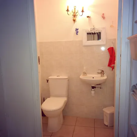 De L'escrinet Nyaraló *
